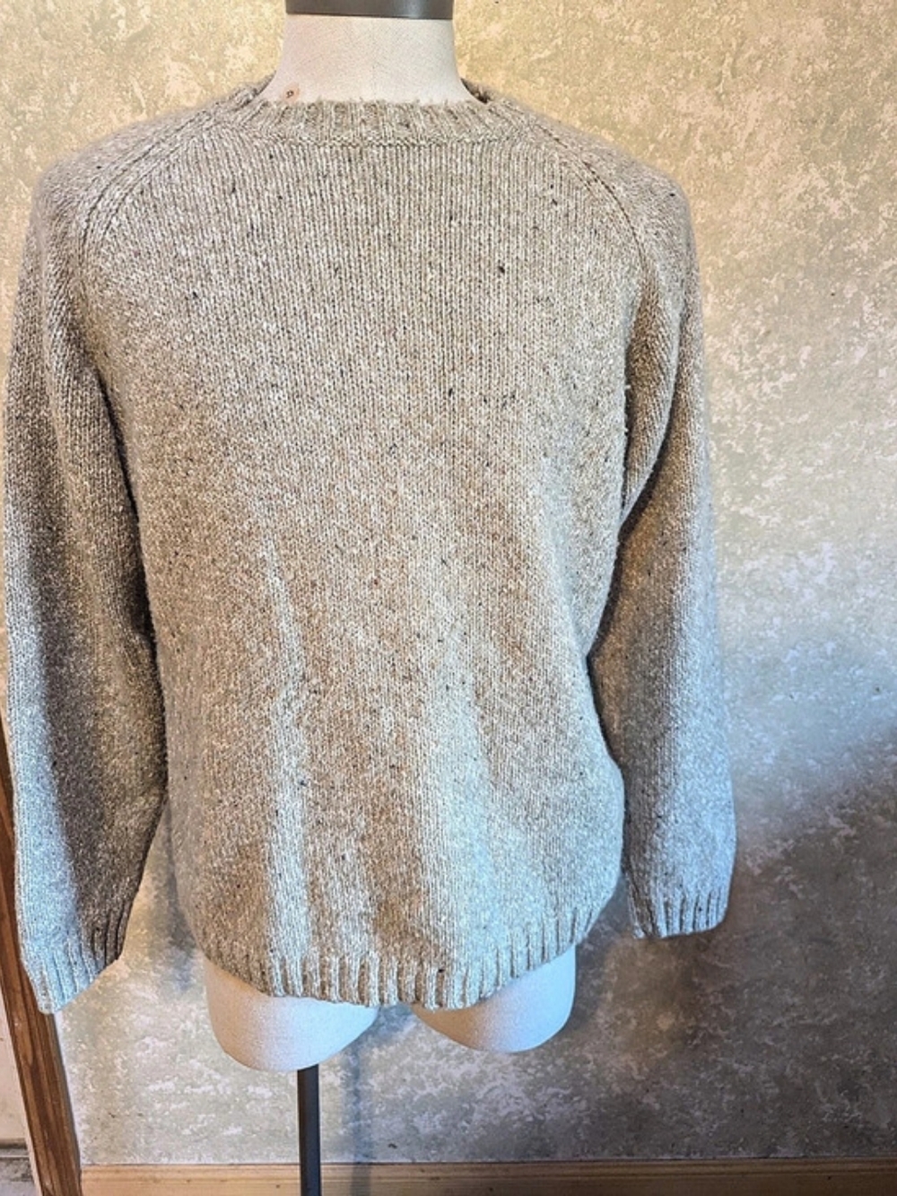 Columbia Crewneck Men's Wool Blend Sweater Gray Medium Like New